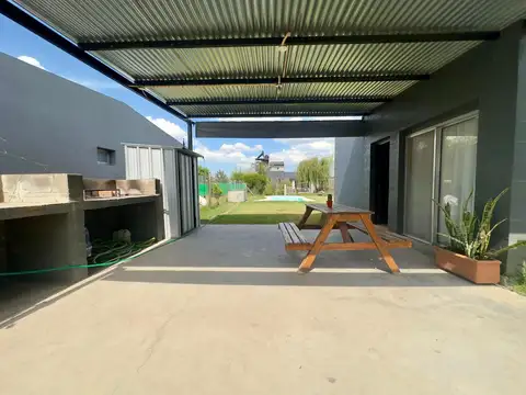 VENTA/PERMUTA Casa 1 dormitorio en Tierra de Sueños 3