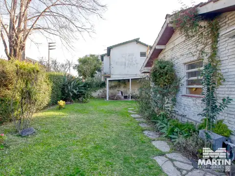 Casa en Venta de 6 Ambientes en Martínez con Escritorio, Playroom, Jardin y Cochera