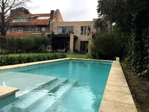 CASA EN VENTA EN SAN ISIDRO