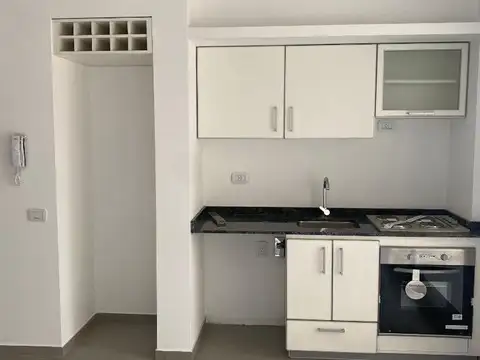 Hermoso monoambiente c/ bcón. al ctfte