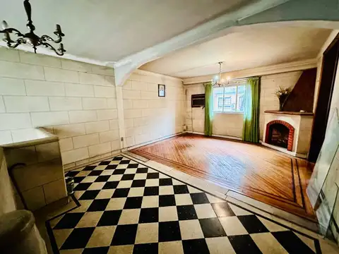 Depto Tipo Casa en Venta 85 años