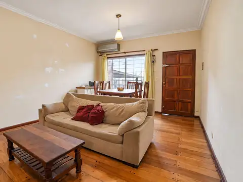 Casa en Venta en Morón, USD 135.000