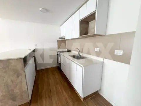 Departamento en Alquiler con 1 cocheras