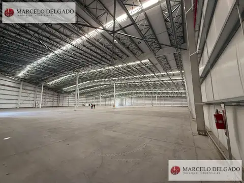Galpón depósito 8800 m2 en  LA PLATA, NAVE INDUSTRIAL TRIPLE A ALQUILA O VENDE