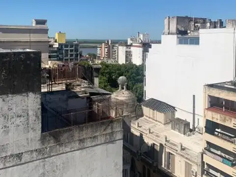 Semipiso con vista al río en excelente ubicación – Rosario