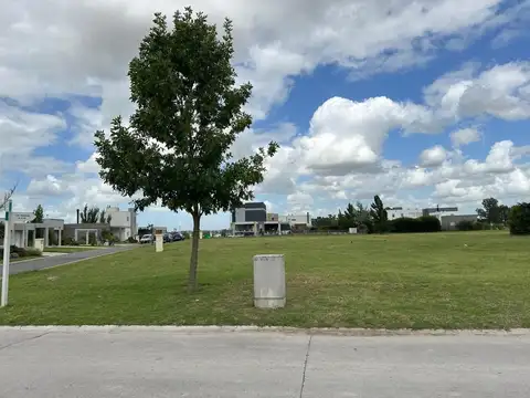 Terreno en Venta en La Alameda, USD 80.000