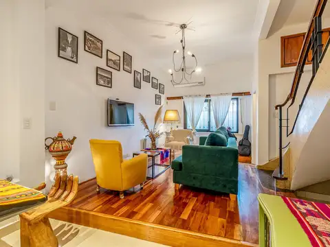 Depto Tipo Casa en Venta de 5 ambientes