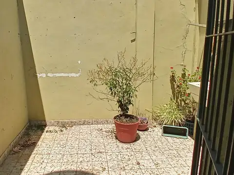 Depto Tipo Casa en Venta 46 años