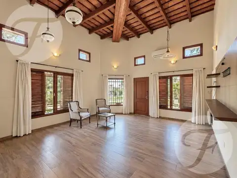 Casa en Venta al Este