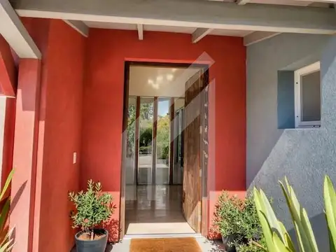 Casa en Venta en Manuel Alberti, USD 278.000