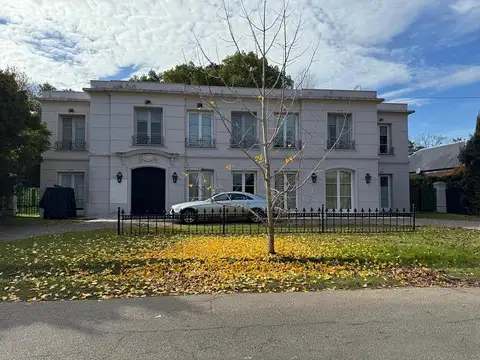 Casa en Alquiler al Oeste