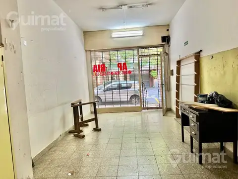 Local en Caballito sin gas apto varios rubros no gastronómicos SIN EXPENSAS