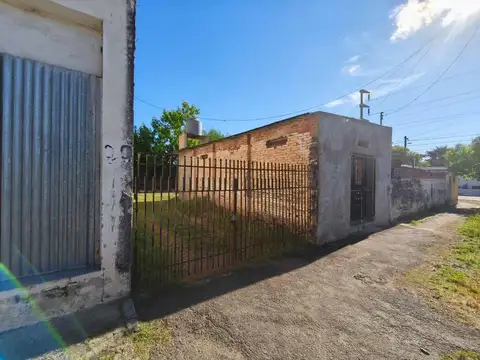 Calle Eva Perón 100