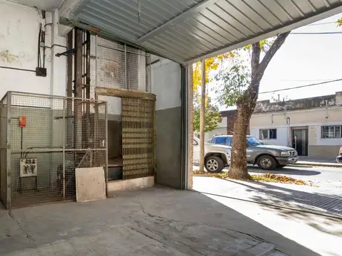 Galpon en Venta en Parque Avellaneda, USD 190.000