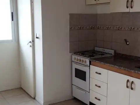 Intendente Alvear 3500, Piso 1