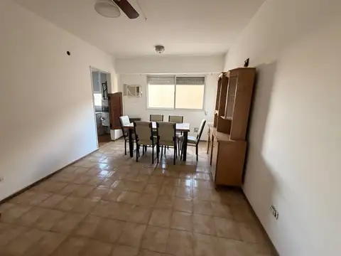 Departamento de 1 Dormitorio en venta sobre Av. San Martín