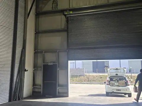 Depósito en alquiler - Parque Multipróposito