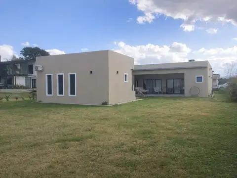 Casa en Alquiler de 2 dormitorios