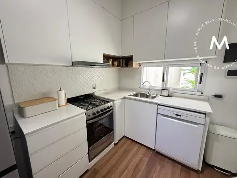 Casa en venta de 2 ambientes con patio - Villa Ballester