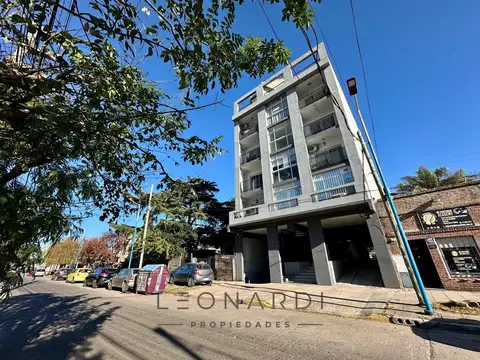 Dos ambientes con cochera