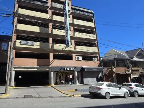 Cochera céntrica - Quaglia Garage, San Carlos de Bariloche