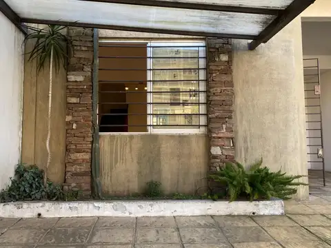 Depto Tipo Casa en Venta en Haedo, USD 118.000