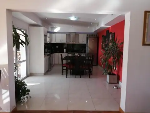 Ruta 25 Km12, Pilar.