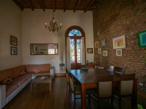 Venta PH 4 ambientes Villa Urquiza con terraza