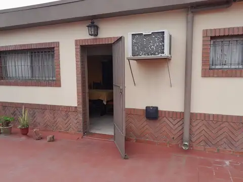 Depto Tipo Casa en Venta en Banfield, USD 155.000