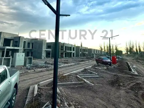 DUPLEX EN POZO BARRIO VILLA CECILIA