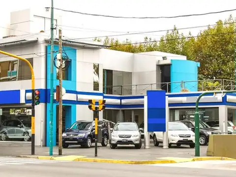 Av. del Libertador 700