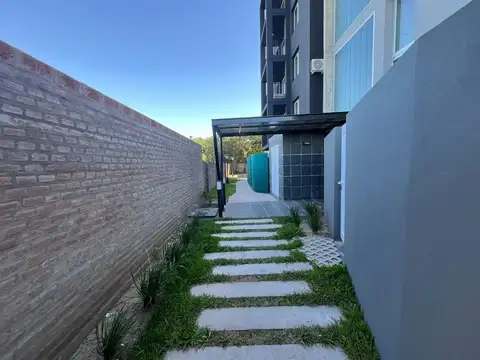 Hipólito Vieytes 1500