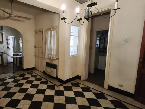 Casa en alquiler en  Quilmes