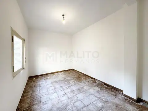 Depto Tipo Casa 2 ambientes con 1 baño