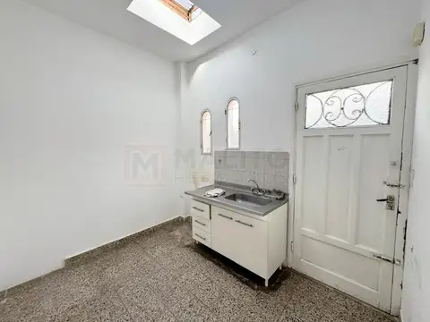 Depto Tipo Casa en Alquiler de 2 ambientes