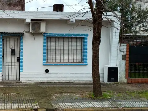 Venta - Casa en PH - 2 Dormitorios - Patio - Venta Directa   Apto Credito  