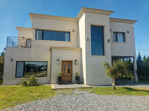Avenida Atlantida - Robina 100