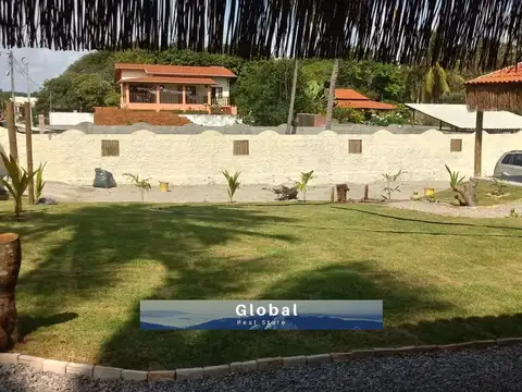 Casa en Venta con 7 cocheras