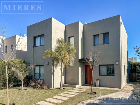 Casa en Venta en el Barrio Vila Marina I - Villanueva