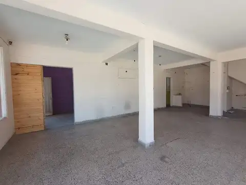 Local en Venta 35 años