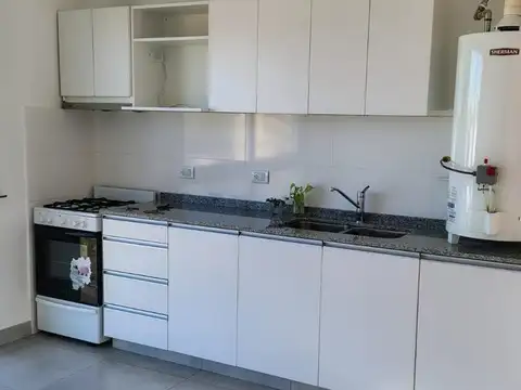 Departamento en Alquiler con 1 cocheras