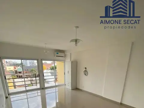Ayacucho 2400, Piso 1