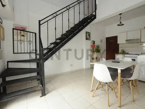 VENTA - DEPARTAMENTO 2 AMBIENTES CON BALCÓN - VELEZ SARSFIELD