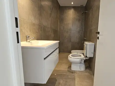 Av Pueyrredon al 1400