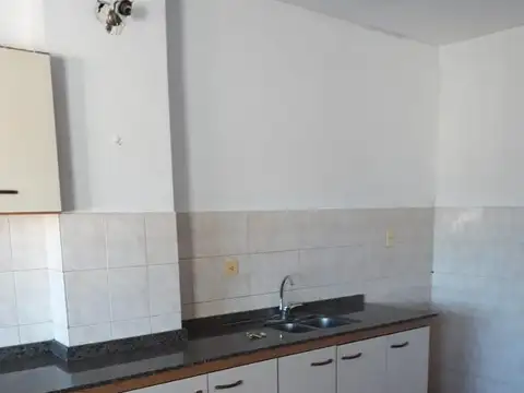Departamento en Alquiler en José Clemente Paz, $ 700.000