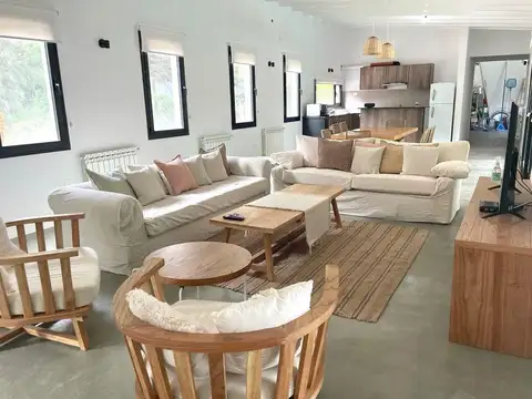 VENTA CASA 4 AMB EN CLAROMECO - PILETA