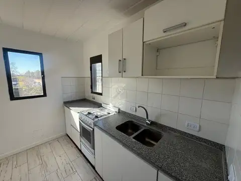 Departamento en Alquiler con 1 cocheras