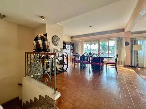 Depto Tipo Casa en Venta en Moron, USD 145.000