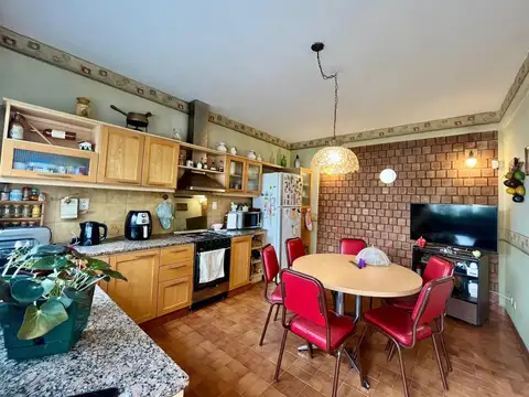 Depto Tipo Casa en Venta de 5 ambientes