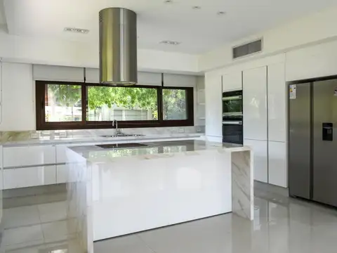 Casa en Venta al Este